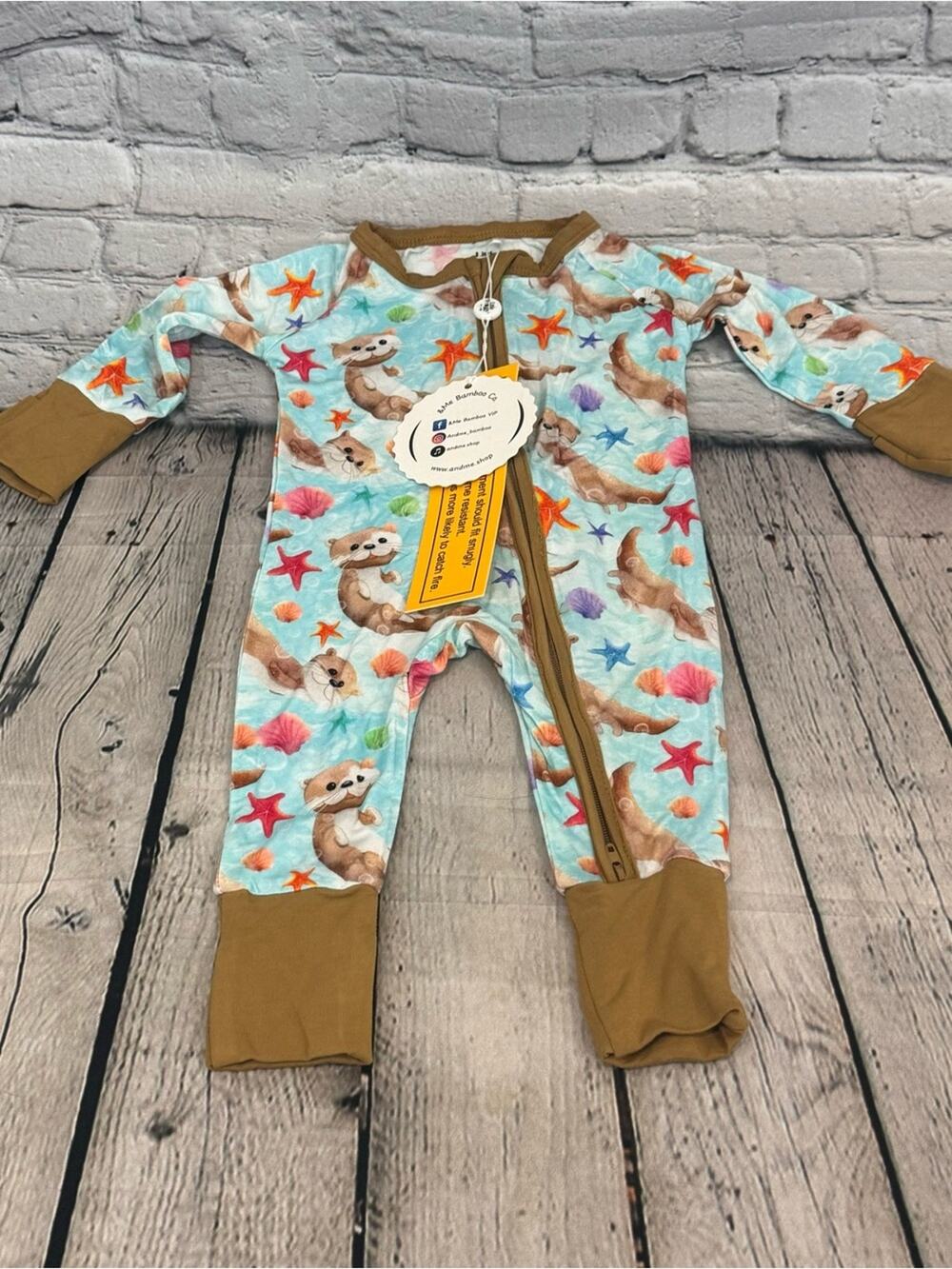 &Me Bamboo Otter Pattern Bamboo Zippie